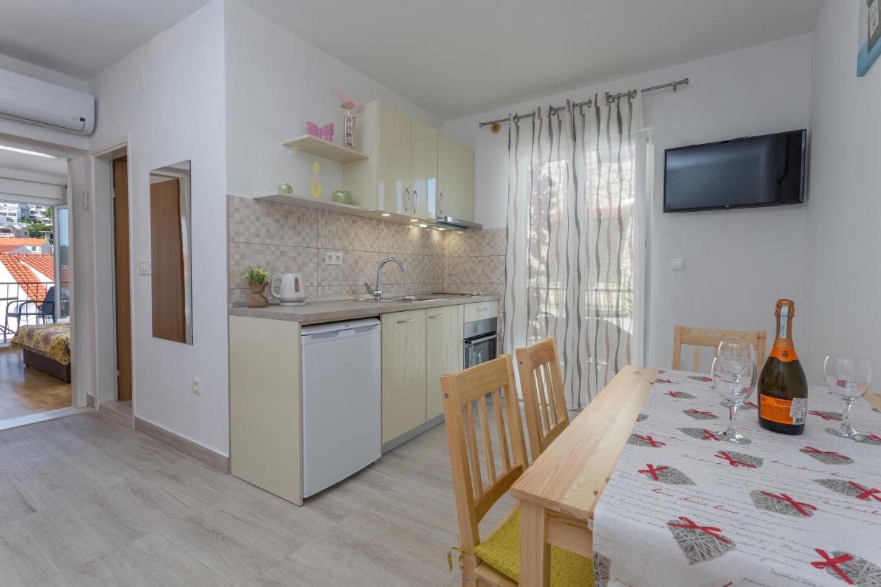 Apartments Sanja Hvar Town Exterior photo
