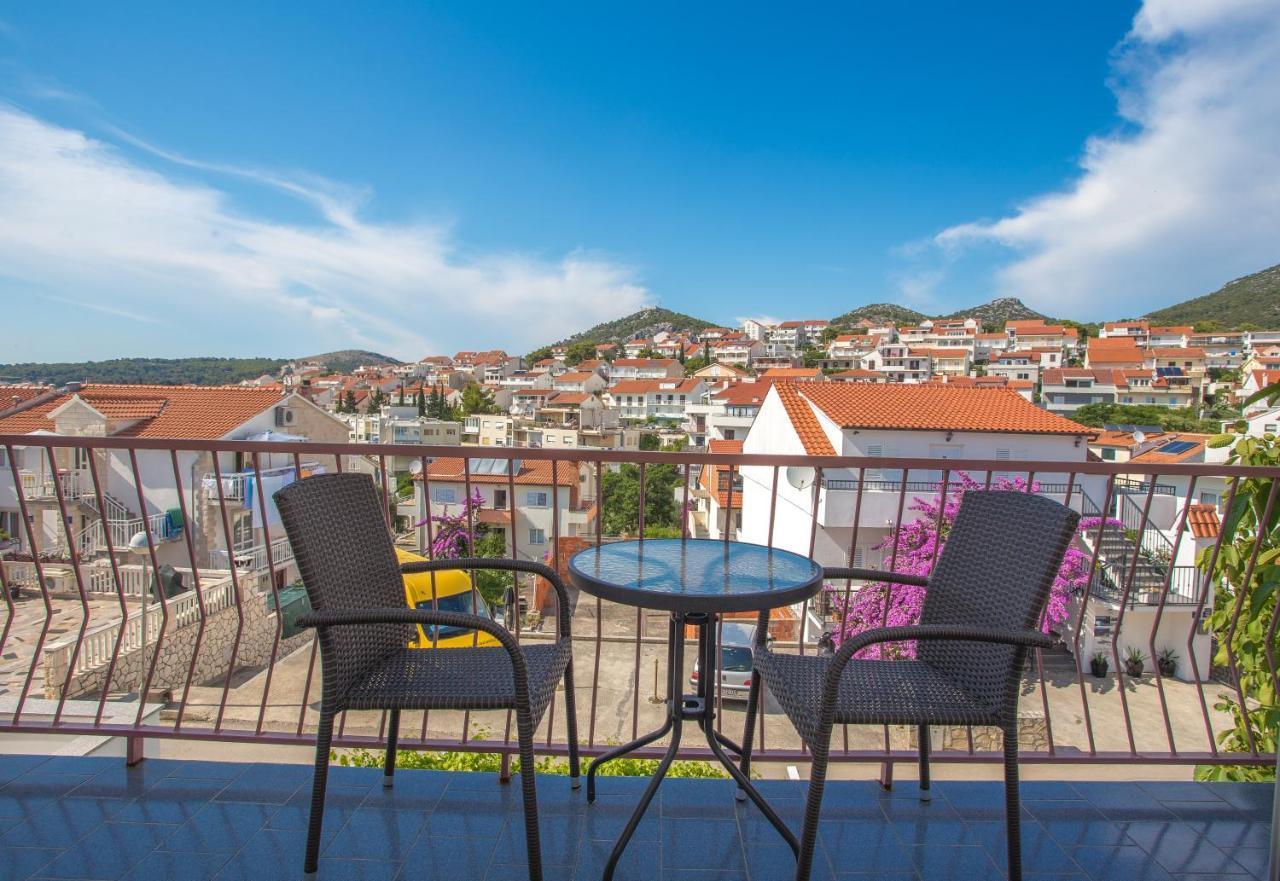 Apartments Sanja Hvar Town Exterior photo