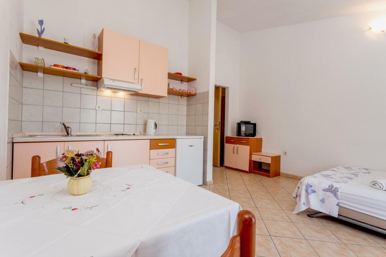 Apartments Sanja Hvar Town Exterior photo