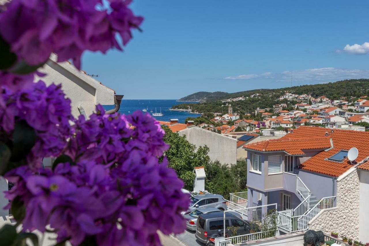 Apartments Sanja Hvar Town Exterior photo