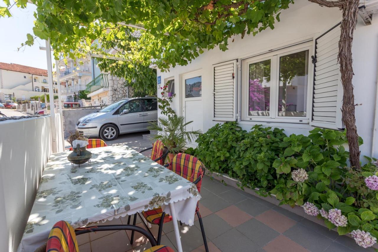 Apartments Sanja Hvar Town Exterior photo