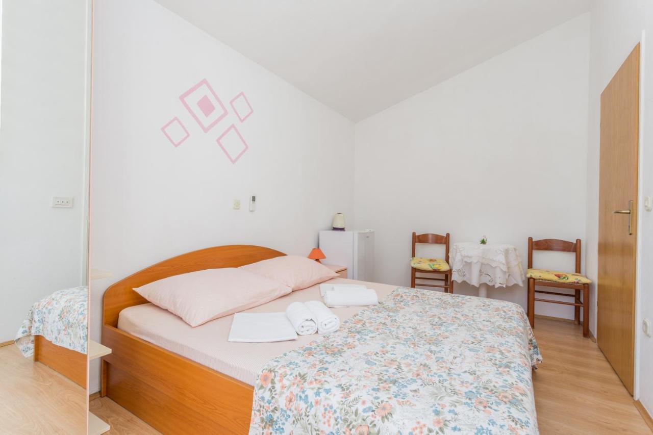 Apartments Sanja Hvar Town Exterior photo