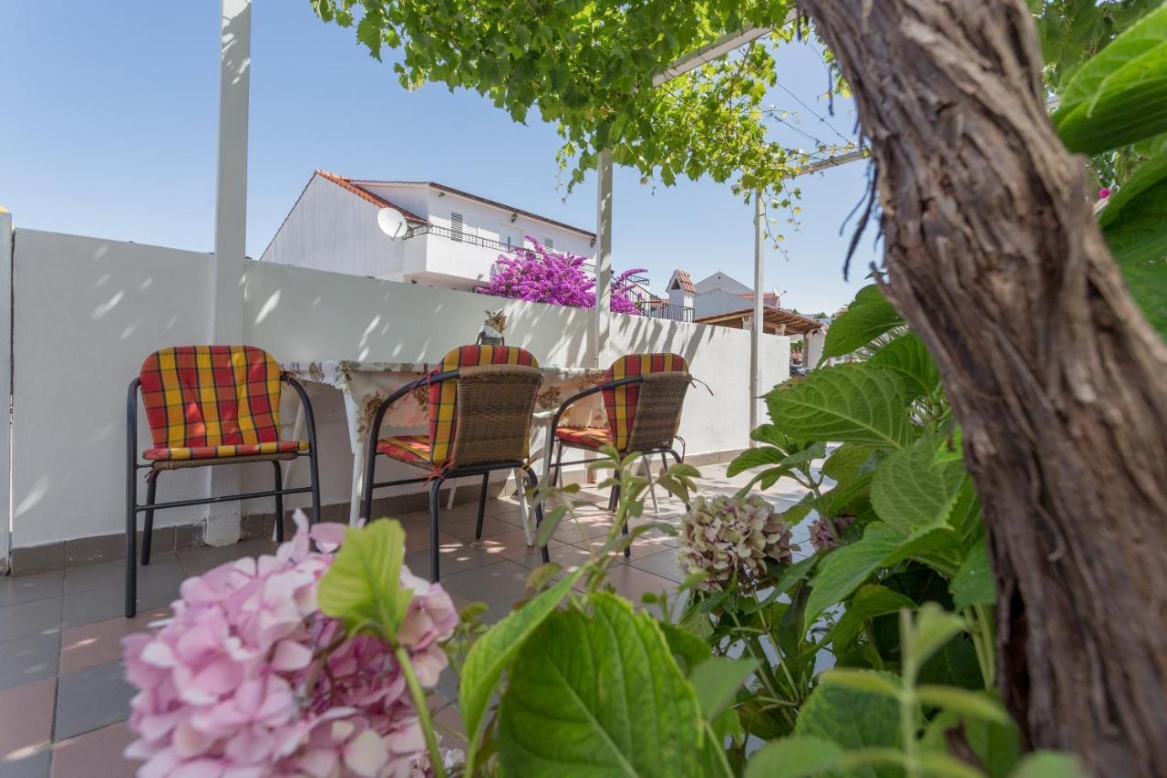 Apartments Sanja Hvar Town Exterior photo